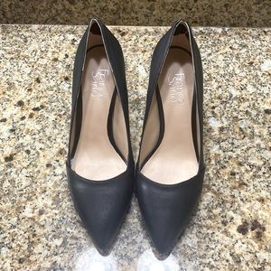❤️Size 8, black, Franco Sarto, pointy heels, new in box.